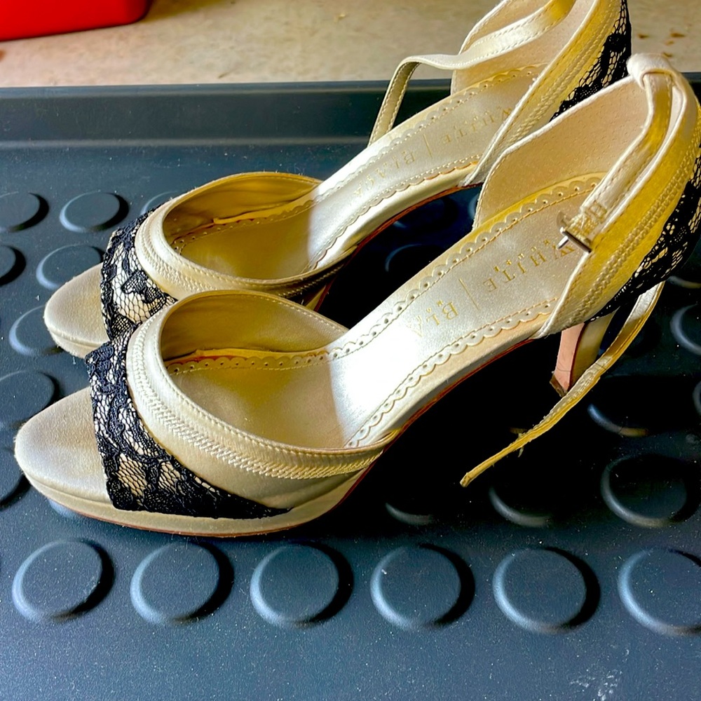 White House black market, high heels